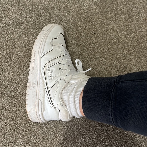 New Balance 550s Boys Grade School 5.0 (EU 37.5) I’m usually a woman 7-8. - Picture 7 of 8